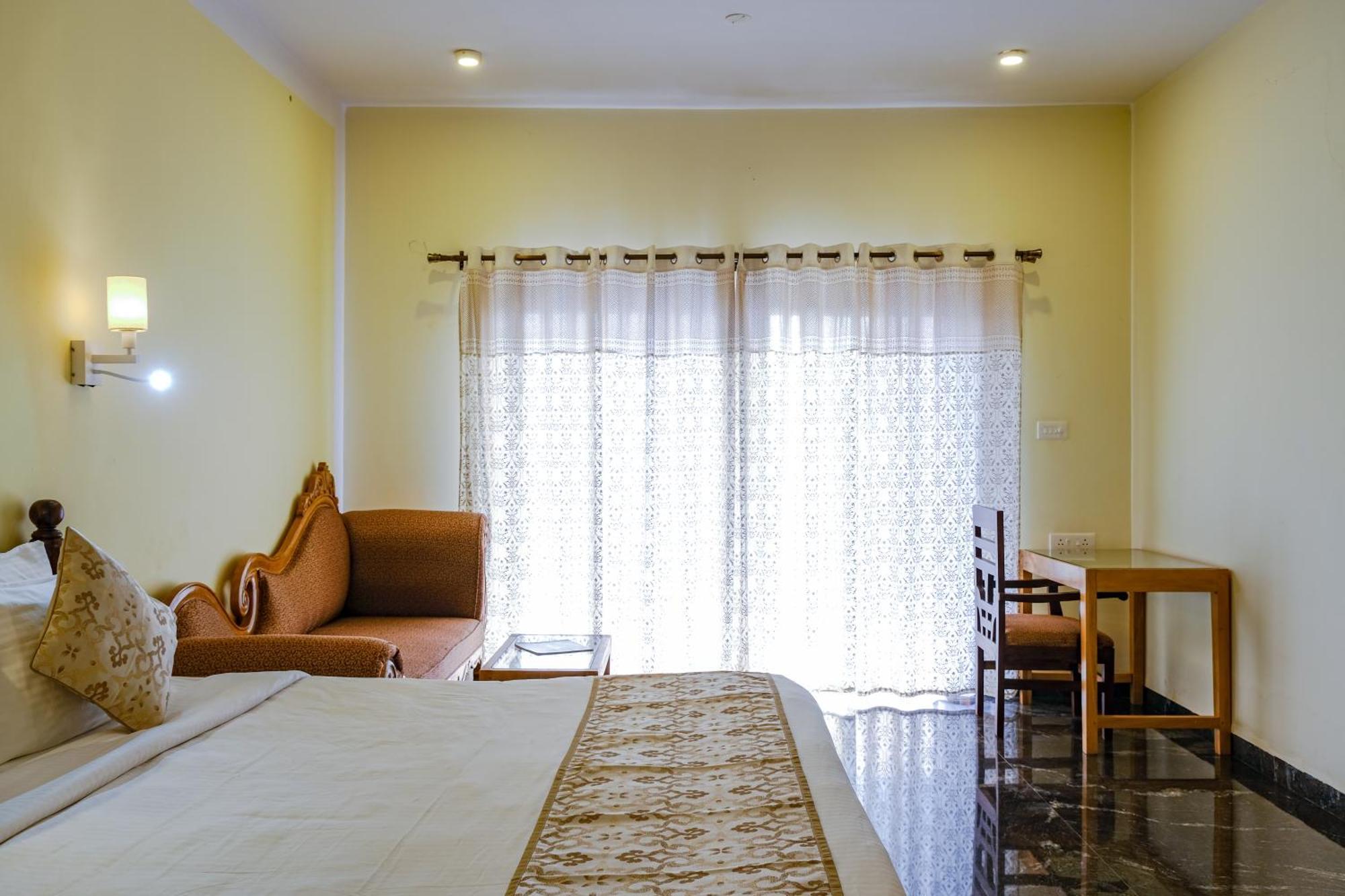 Sparv Aulakhs Resort Mandrem Exterior foto
