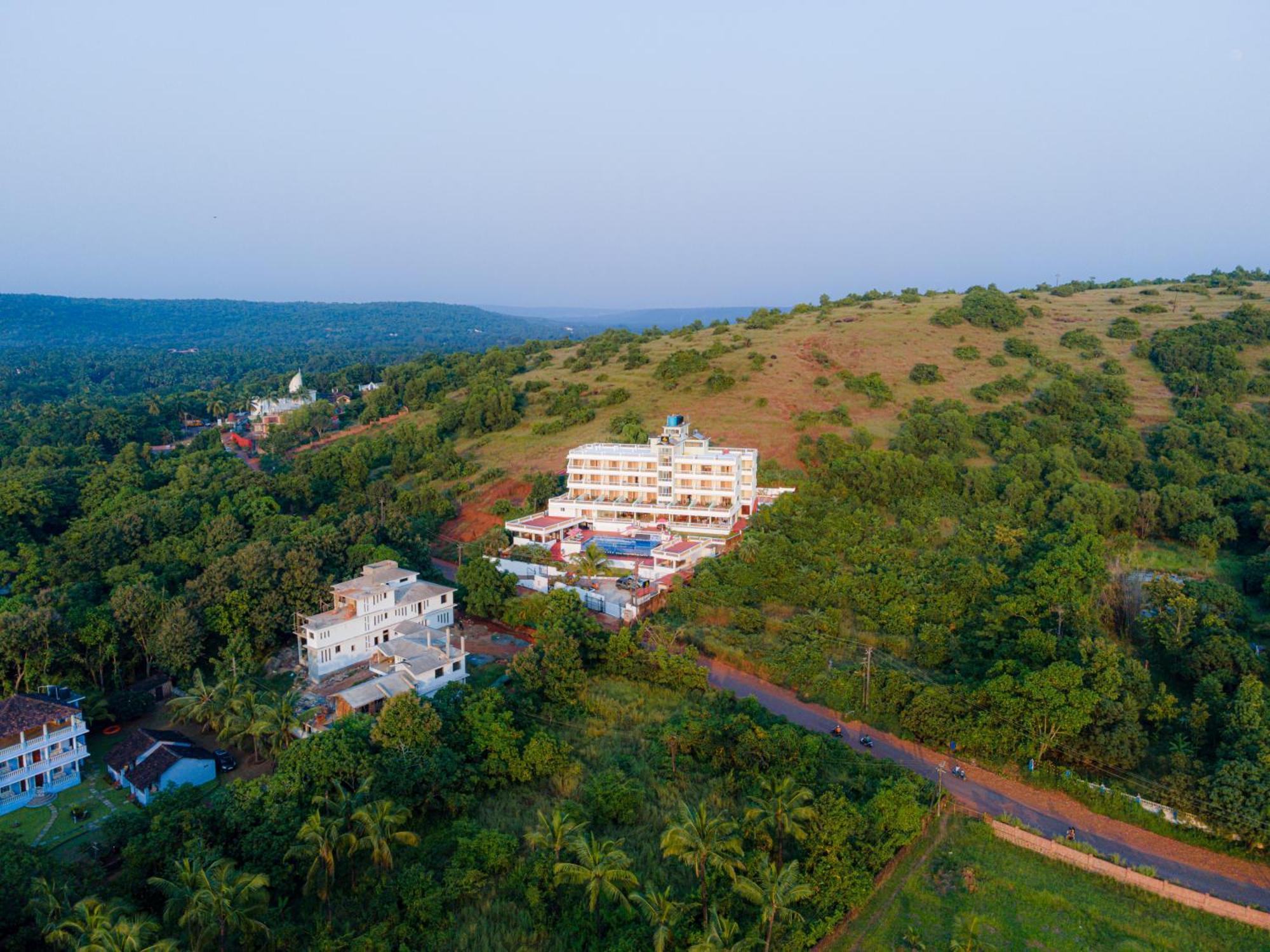 Sparv Aulakhs Resort Mandrem Exterior foto